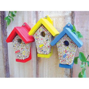 Birdie Bistro Garden Bird Feeder