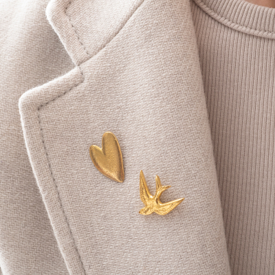 A Beautiful Story Heart Gold Brooch