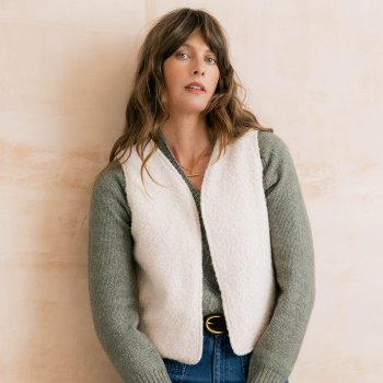 Lily & Me Pavillion Boucle Reversible Gilet - Blush