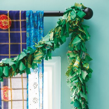 Sari Tinsel Garland - Green - 200cm