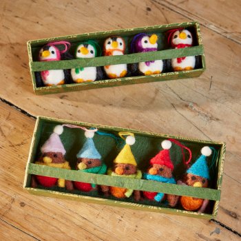 Felt Robin Decorations - Set of 5